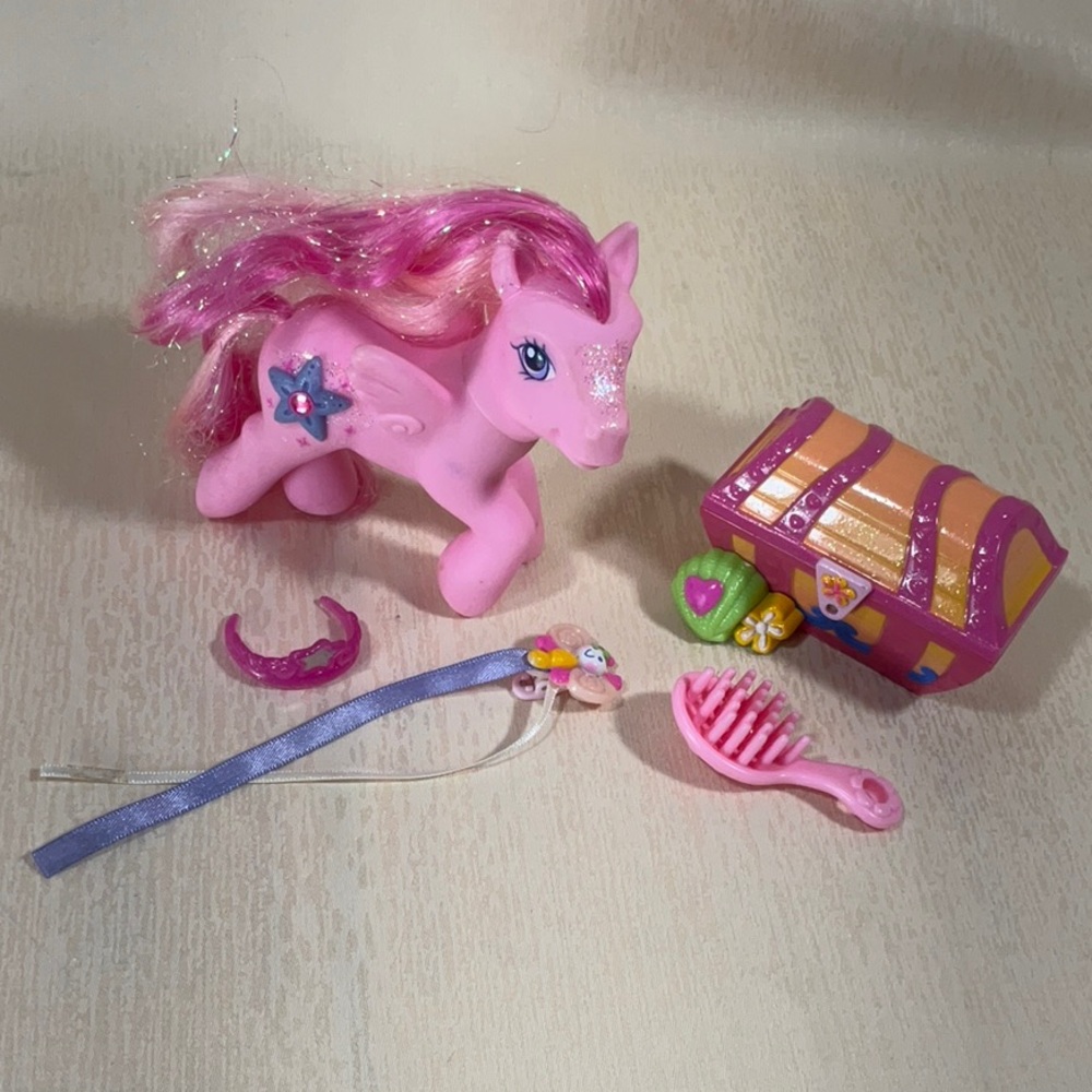 MLP G3 My Little Pony: HIDDEN TREASURE Pegasus Pony Butterfly Island